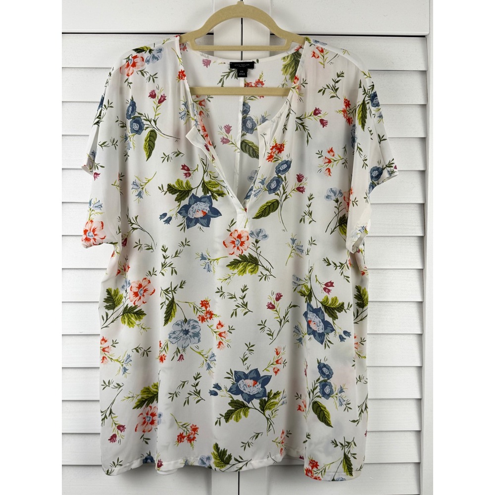 Ann Taylor Factory Blouse XXL White Floral Split Neck Short Sleeve Crepe